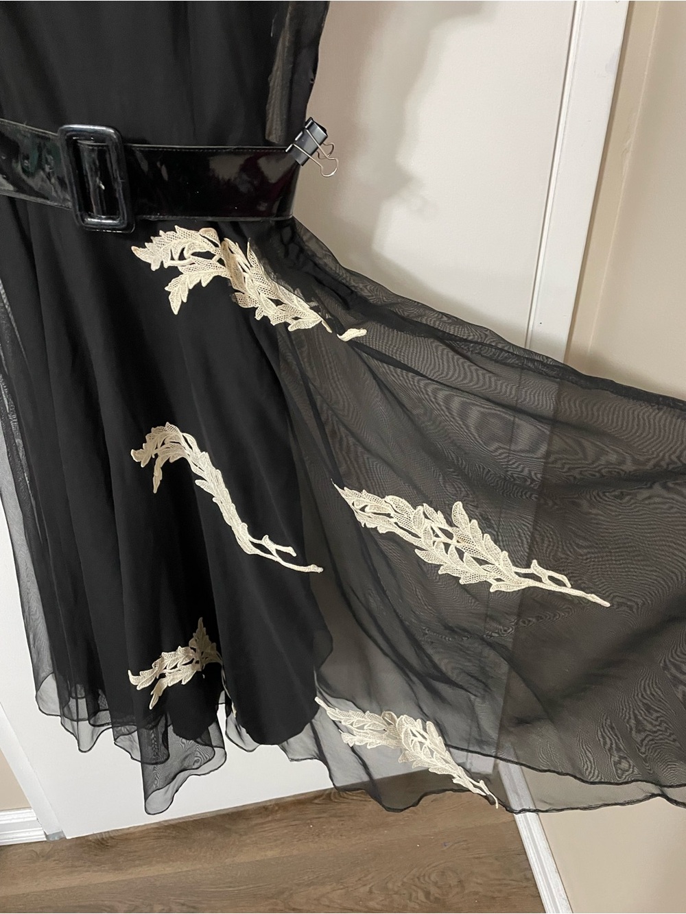 Vintage Black Midi Dress with Cream Floral Appliqués 2 Pieces Size Small - Picture 4 of 14